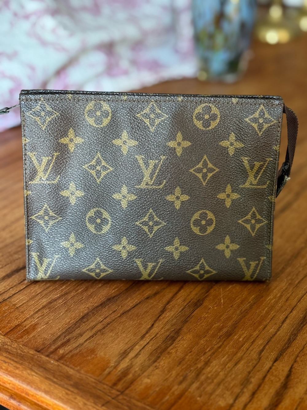 Authentic Vintage Louis Vuitton Toiletry Pouch 19 with Éclair Zip - with COA